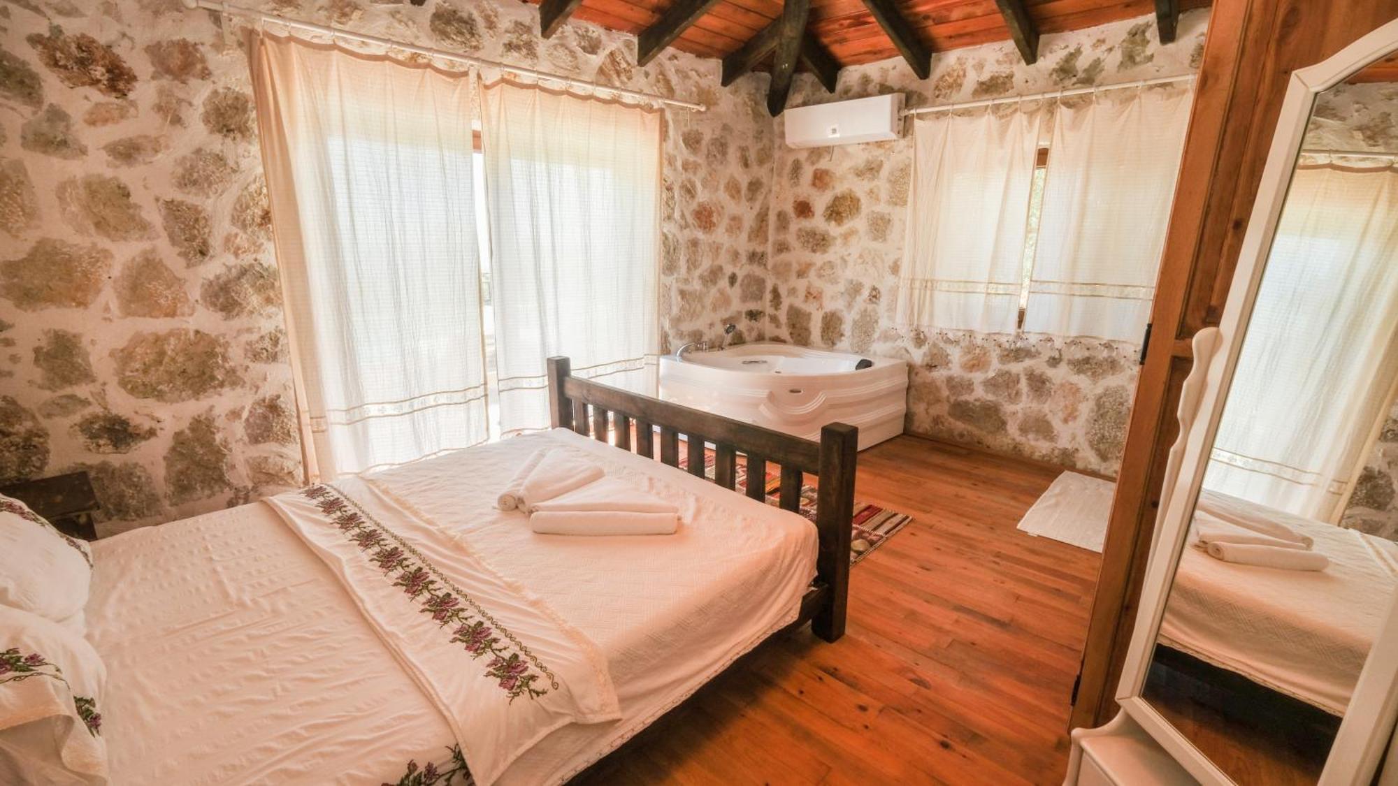Likya House - Deniz Ve Doga Manzarali, Havuzlu Villa Patara Luaran gambar