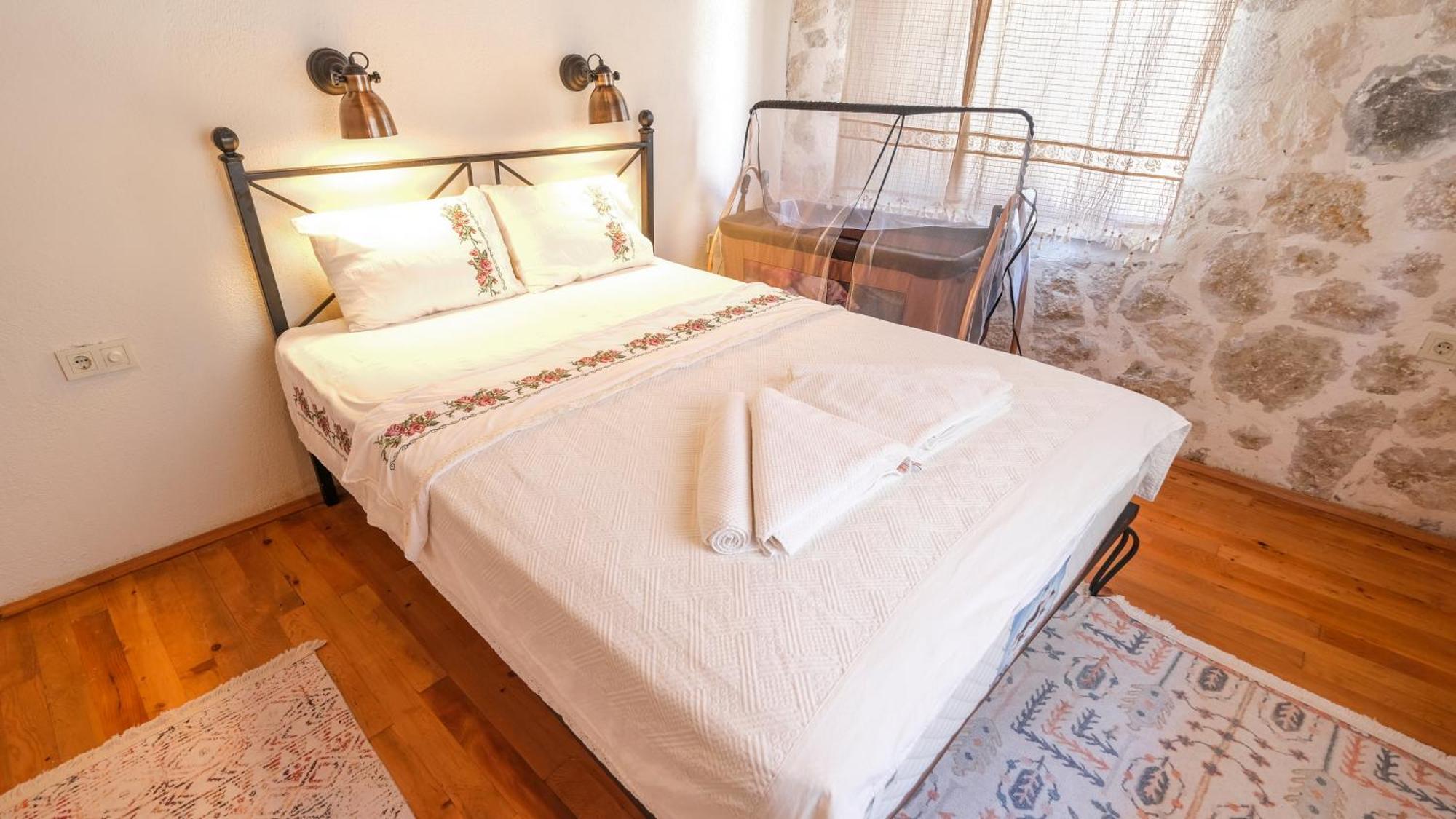 Likya House - Deniz Ve Doga Manzarali, Havuzlu Villa Patara Luaran gambar